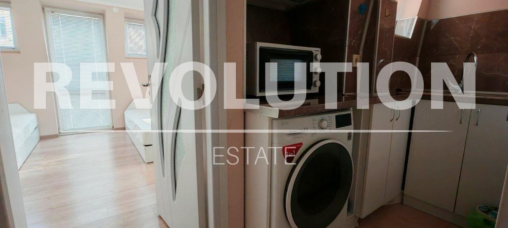 Дава се под наем Едностаен апартамент в Пловдив, Център - 30 кв.м за 300 € - Снимка #2