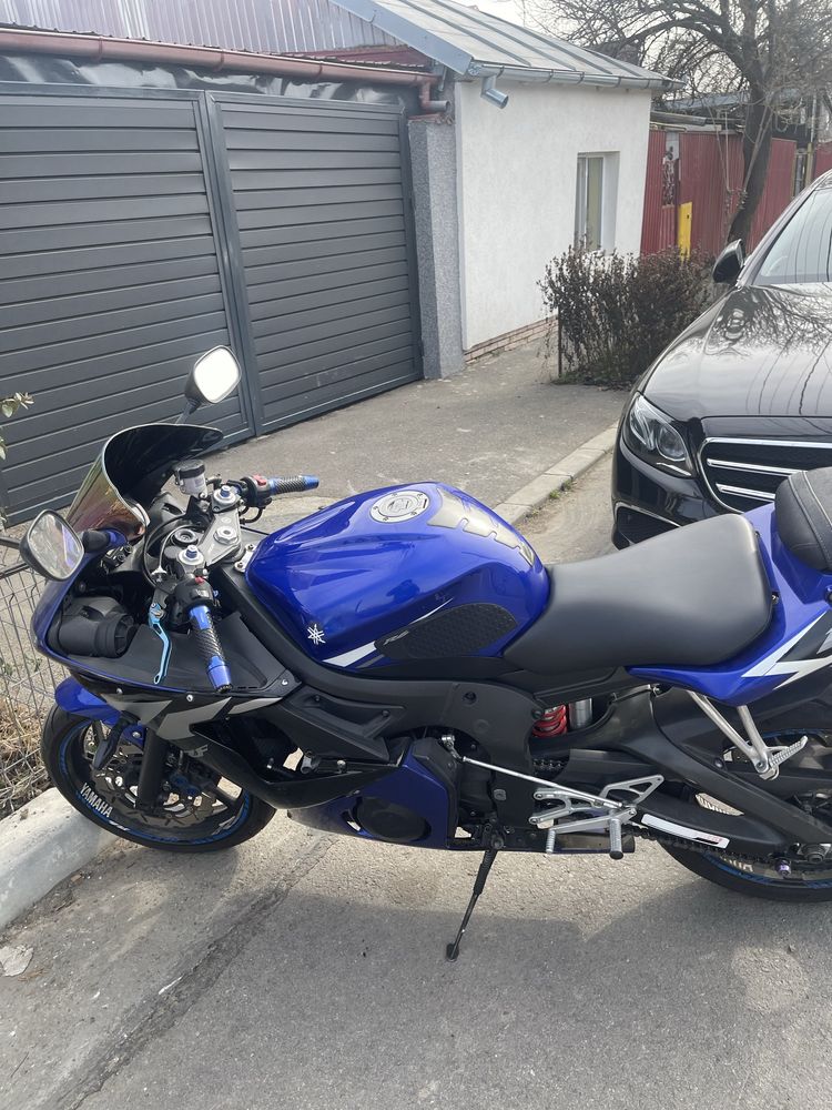 Vand sau schimb yamaha R6 injectie
