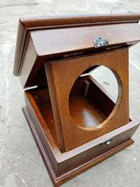 Cutie din lemn pentru ceas. Caseta lemn