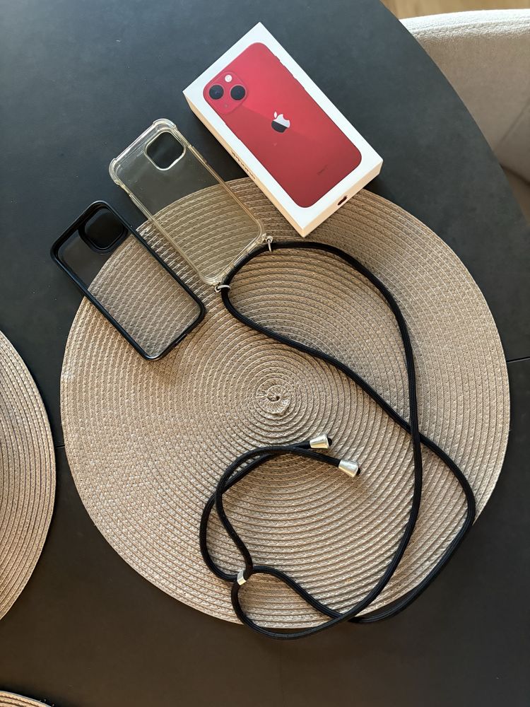 Червен Iphone 13 mini