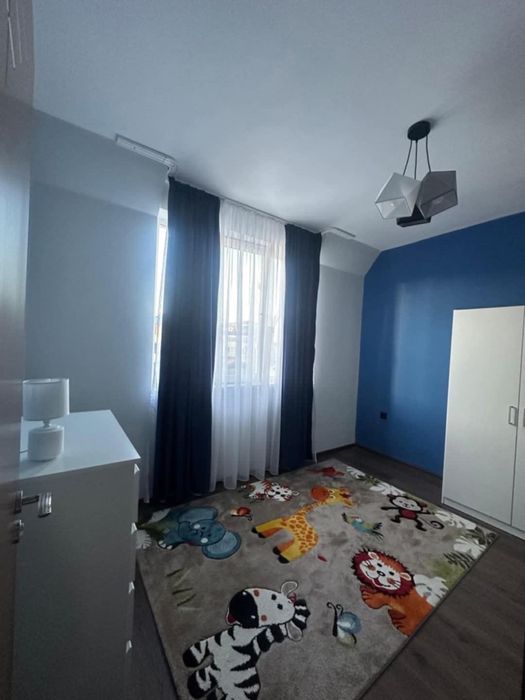 Дава се под наем Четиристаен апартамент в София, Студентски град - 113 кв.м за 280000 € - Снимка #2