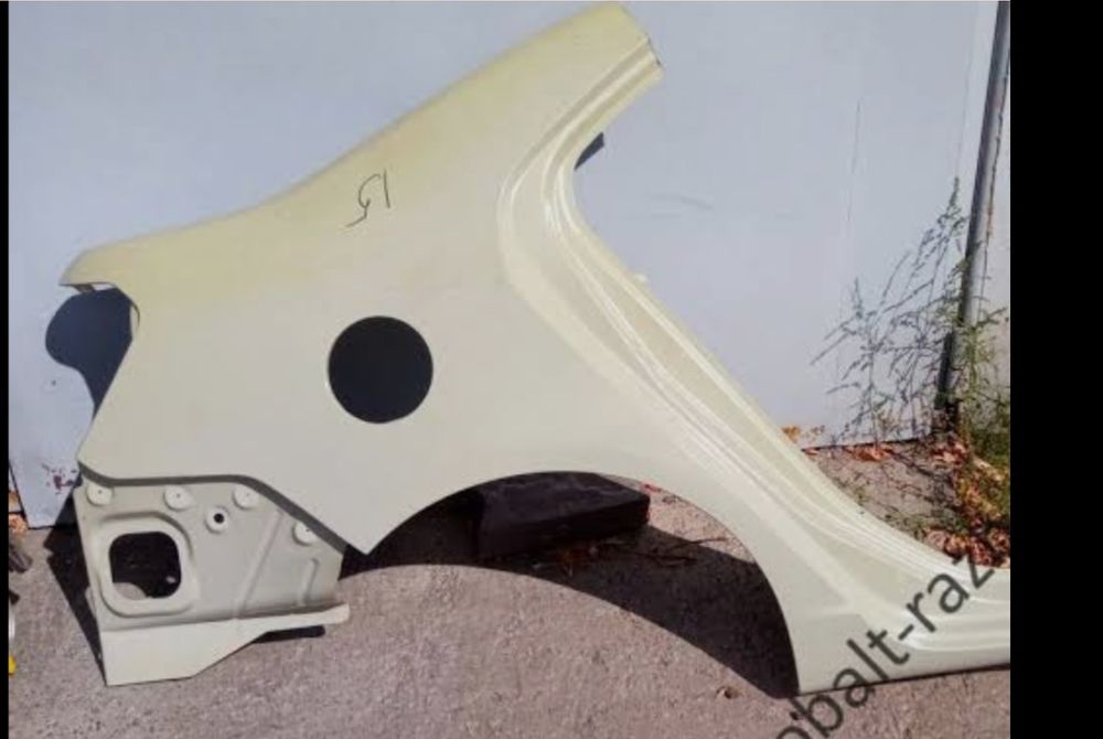 Продам заднее правое крыло кобольт новое