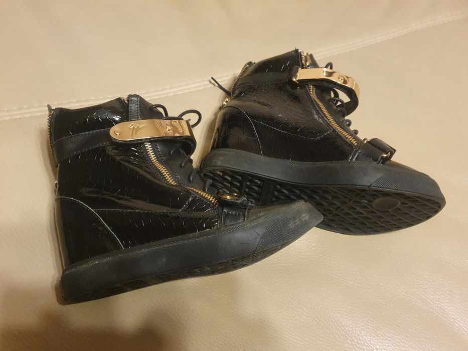 Обувки,дамски с платформа