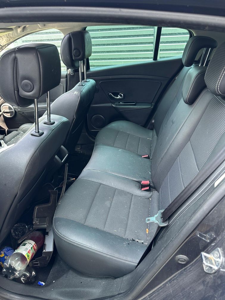 Renault Megane 3 GT Line – epavă sau piese – motor bun –dotări premium