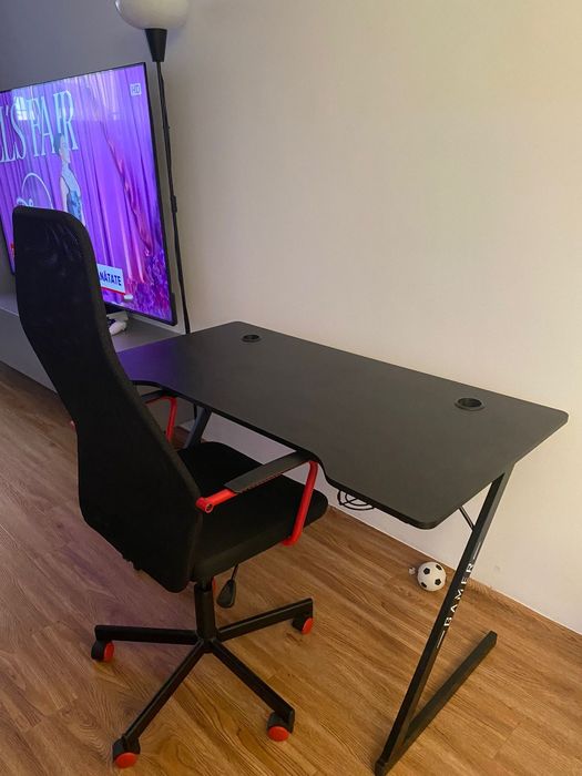Birou gaming impecabil 60×120