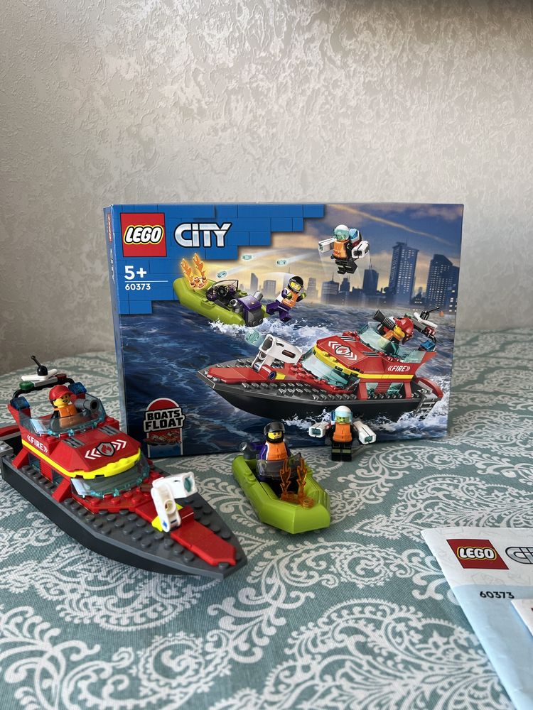 Lego City пожарно-спасательная лодка, 60373