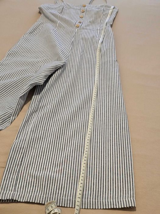 Salopetă in cu dungi