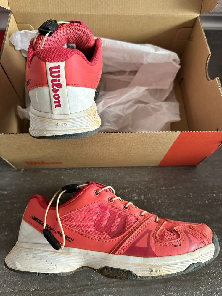 Детски тенис обувки Wilson 33 2/3