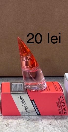 Parfumuri pentru femei