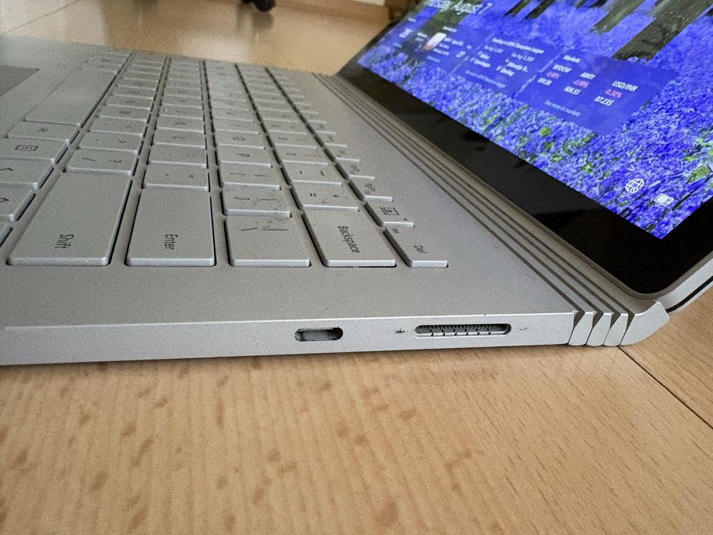 Microsoft Surface Book 2 лаптоп/таблет 13.5", Intel i5-7300U, 8/256GB