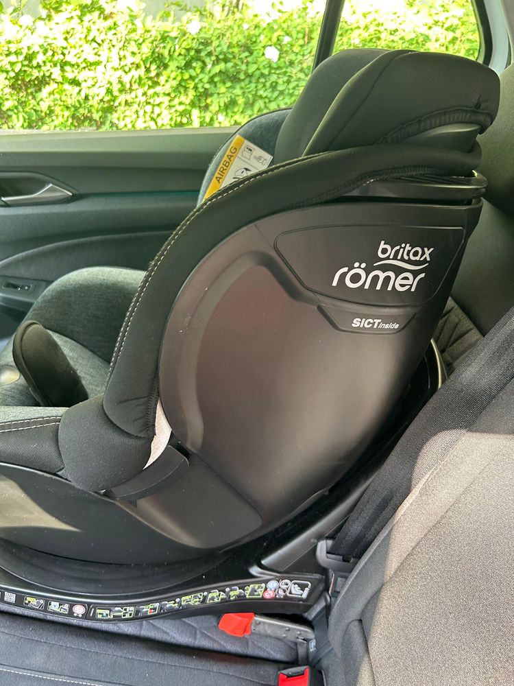 Scaun Auto Rotativ Dualfix M - I Size, Britax Romer