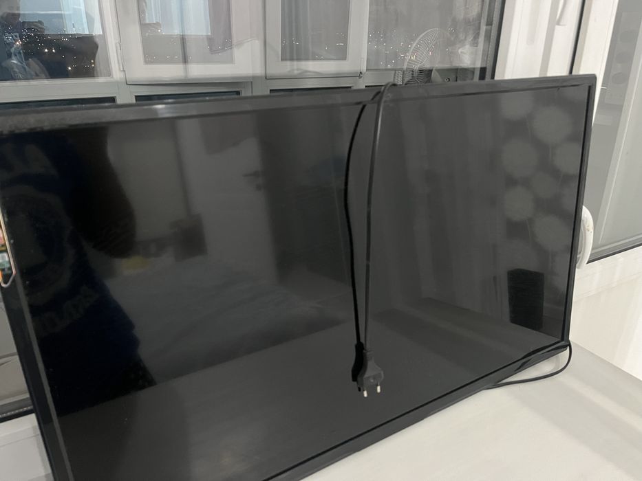 Продам телевизор