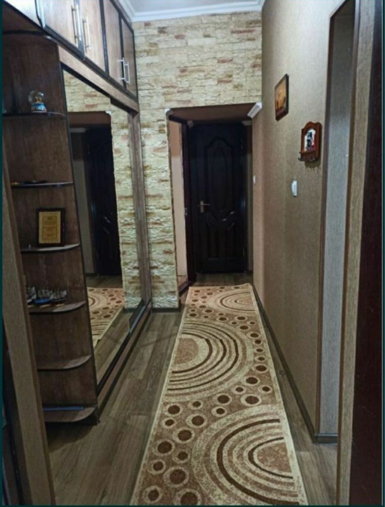 Шахристанский метро 2х комн 450$