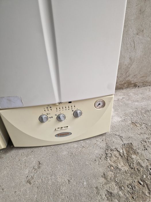 Centrală pe gaz în stare perfectă de funcționare