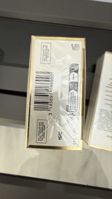 Vand parfumuri originale