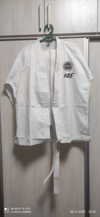 Кимоно для занятий таеквондо детское 3 шт б/у размер 2 шт 48 ,1 шт 44