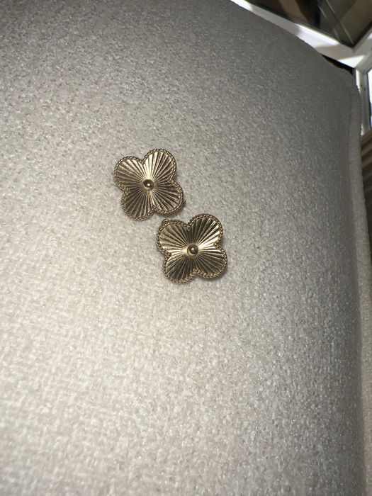 Золотые серьги 5,3 грамм. 585 проба Италия