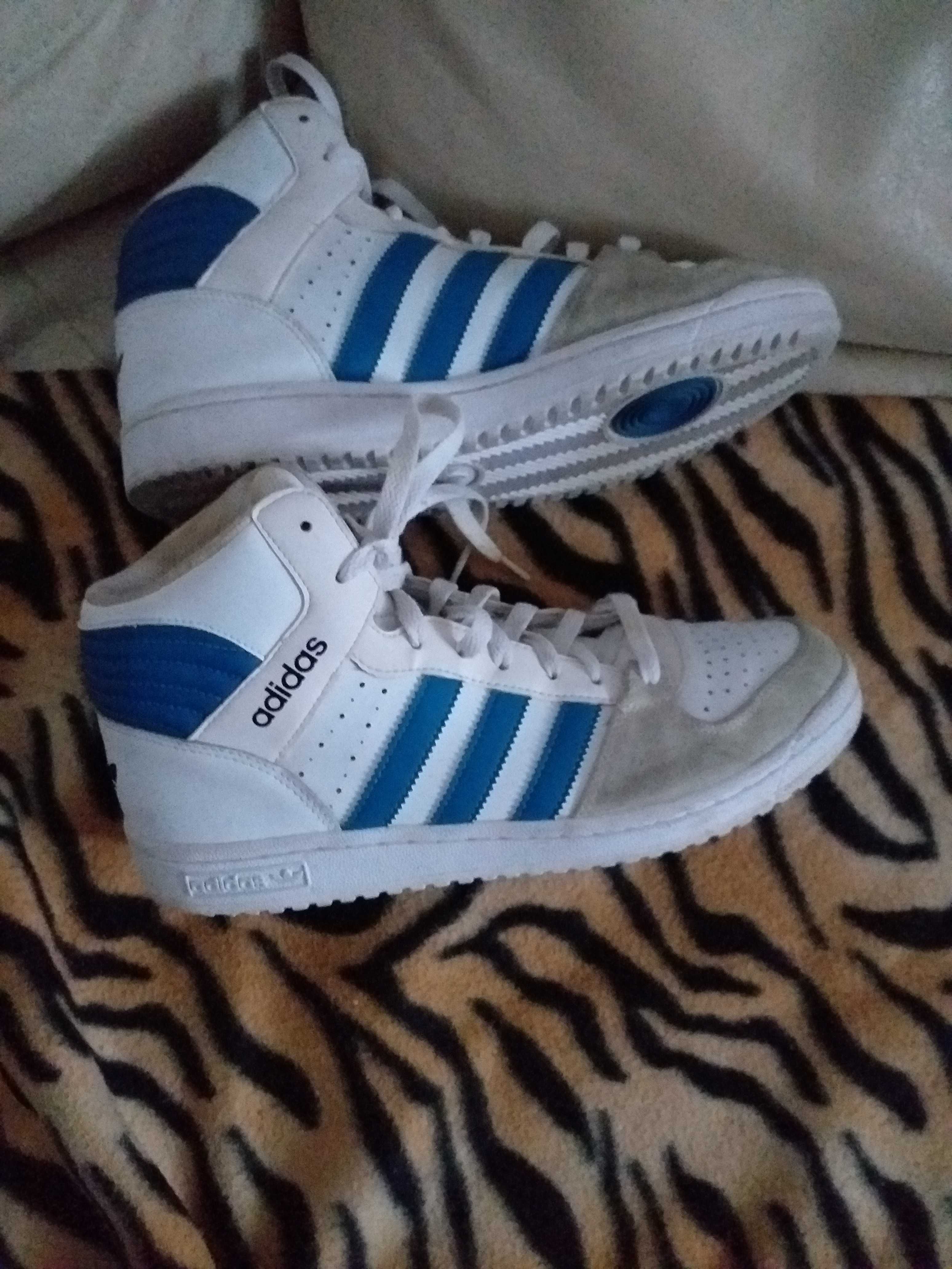 Gheata  marca Adidas , marime 43