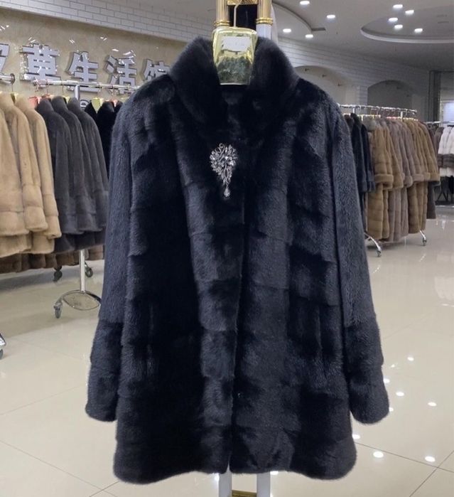 Срочно продам шубу новый.