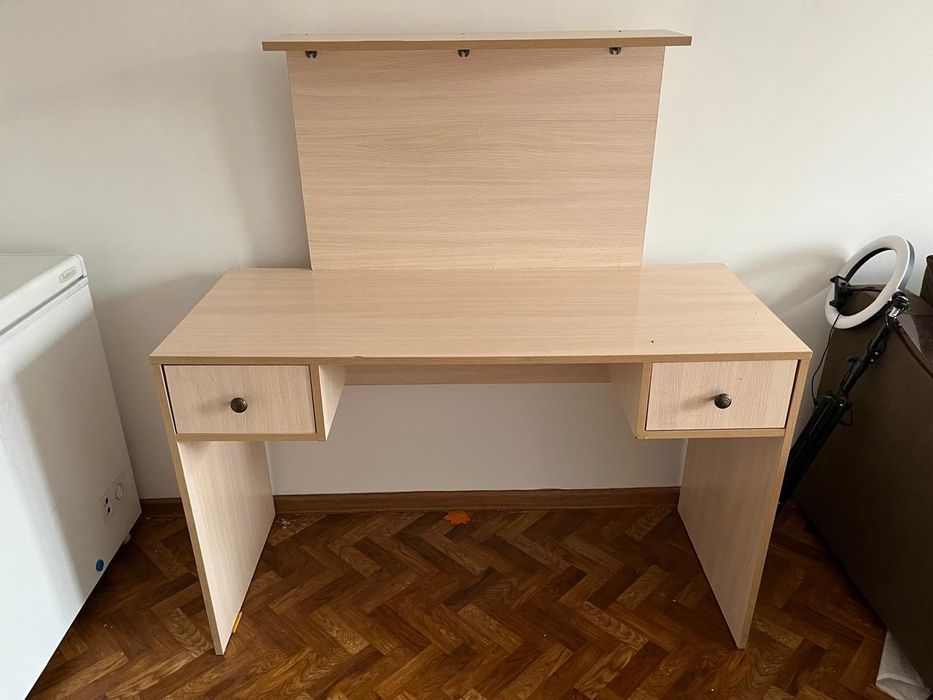 Столписменный  для работы для учебы для компа