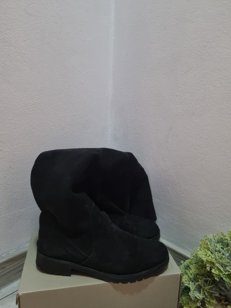 Cizme piele intoarsa