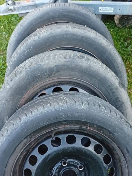 Vand patru roti cu jante tabla