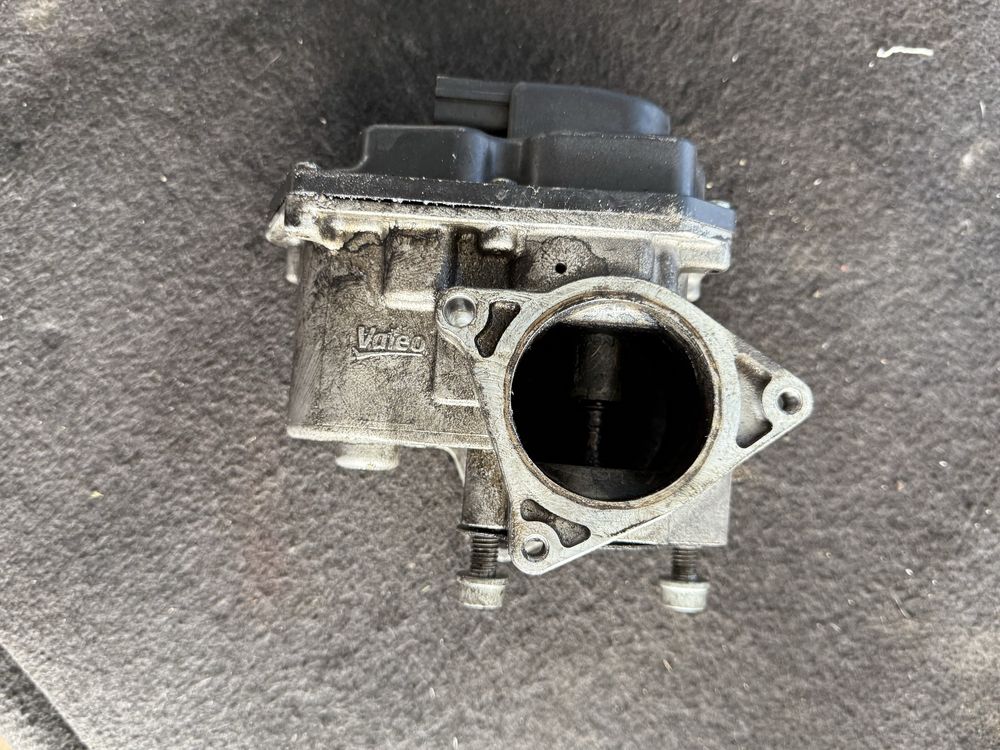 Дроселова клапа Valeo 03L131501 за Audi Vw DODGE  А4 А5 А6 Seat Skoda