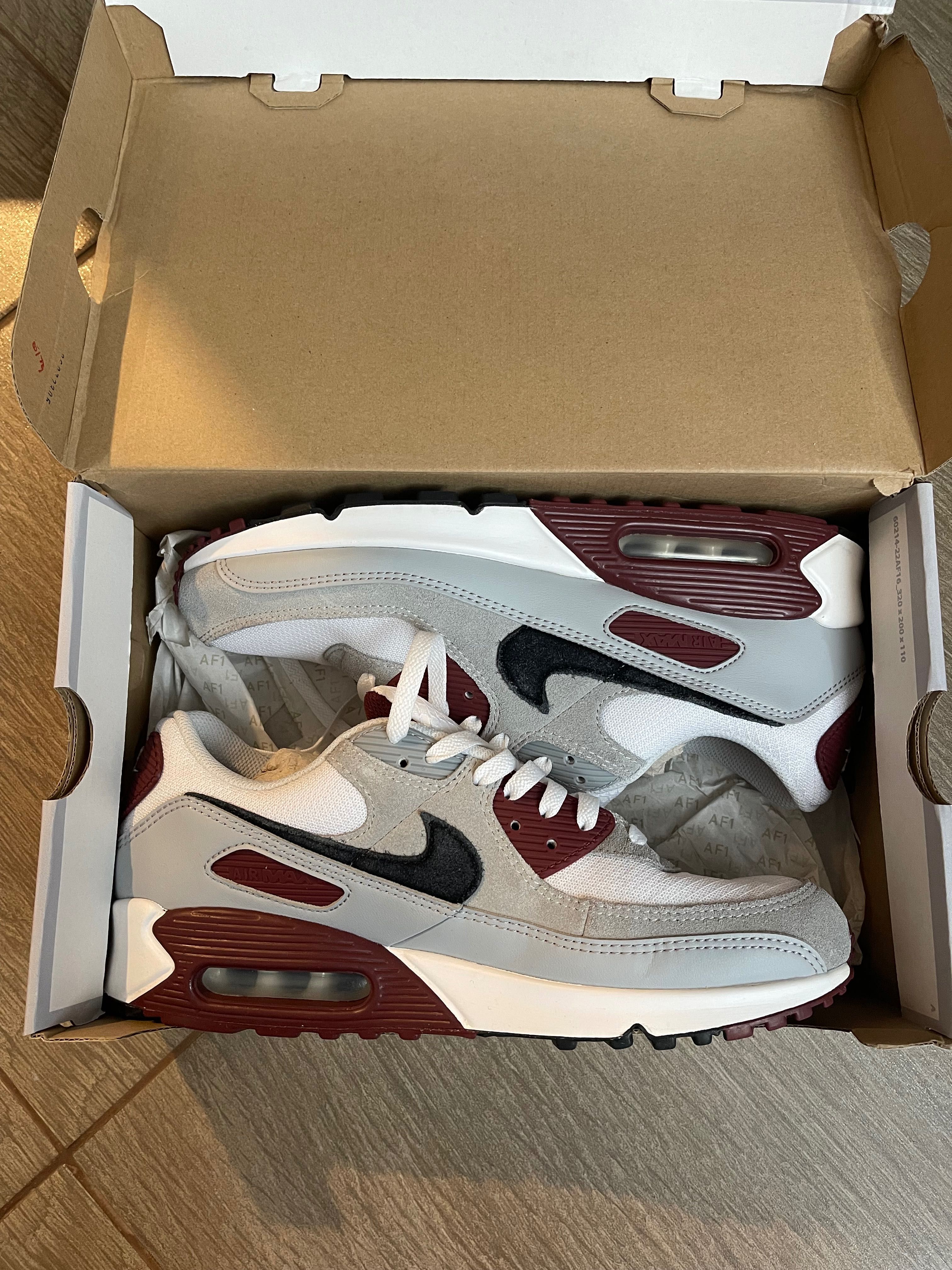 Чисто нови обувки Nike Air Max 90