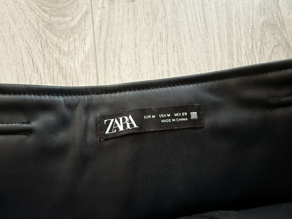 Дамска пола Zara