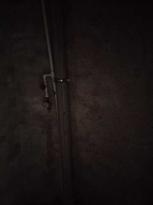 1xonali uy tez VA arzon sotiladi 7-mikrada joylashgan karopka 46kv