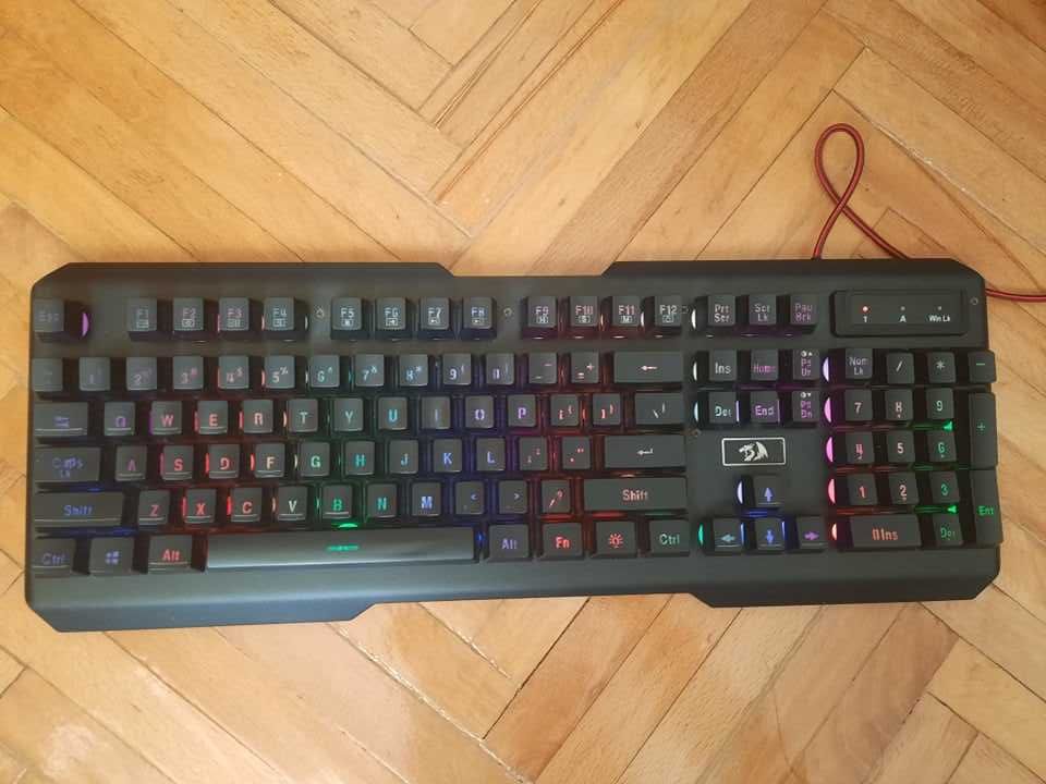 Vand tastatura gaming Redragon Centaur.