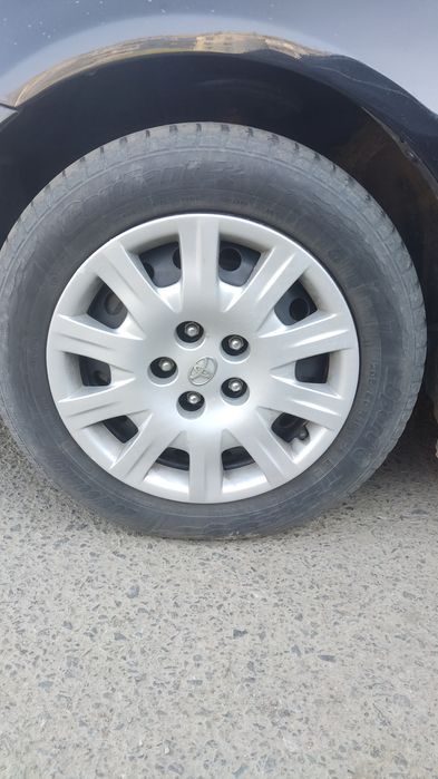 Колпак тойота авенсис 16