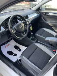 DETAILING AUTO INTERIOR/Aspirare injectie extractie