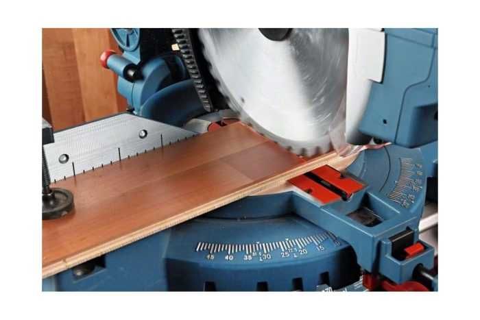 торцовочная пила Bosch GTM 12 JL комбинированная, Супер цена. Гарантия