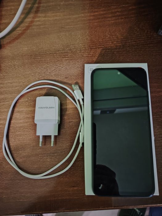 Продавам Ксиоми Редми 10