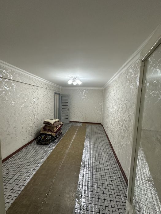 Кора камиш 1/2,бир хонали уй,урта ремонт,кучани юзида,уй узимники