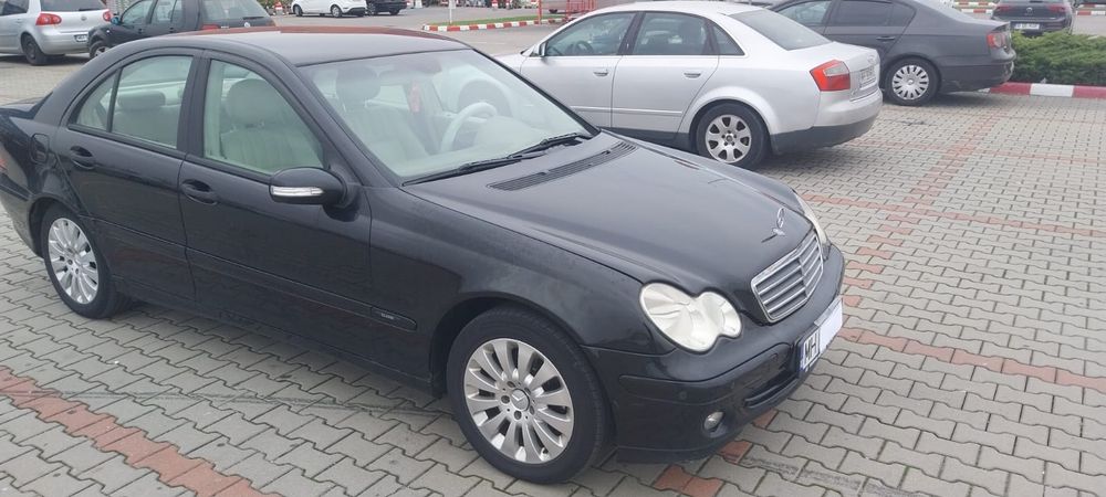 Mercedes C180 ,w203,benzina +GPL ,automat , stare f.buna, facelift