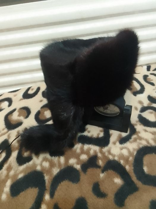 Шапка мех норка размер 58, цена 8000 тенге.