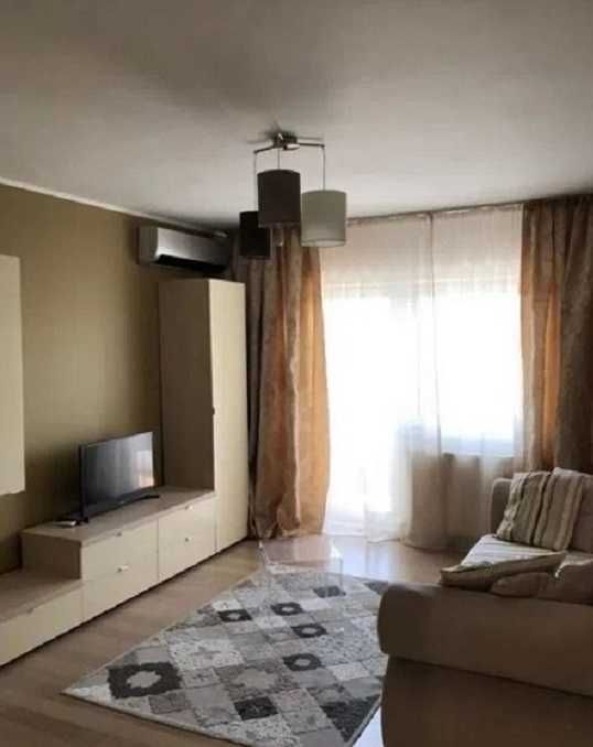 in CENTRU chirie Ap cu 2 camere pe`Calea`Bucuresti`la`K`F`C`