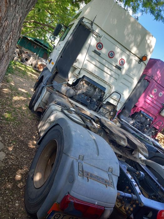 Vând cap tractor și semiremorca în cuplu