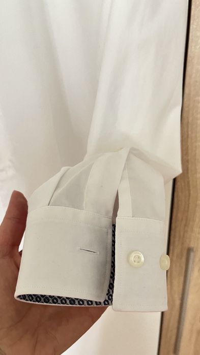 Риза Hugo Boss,слагана веднъж за Бал,точно 3 часа!