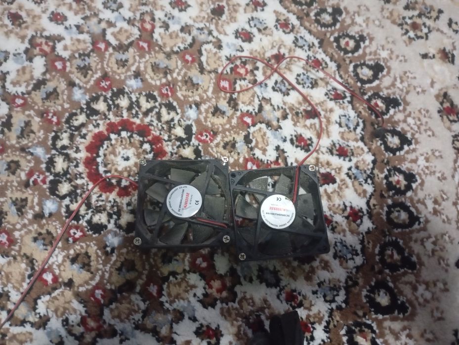 Продам кулера в хорошем состоянии только нужно почистить