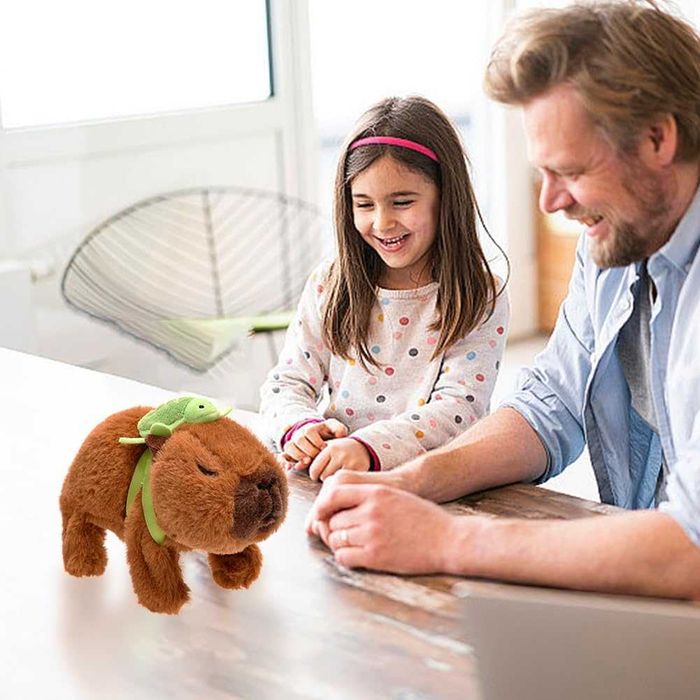 Интерактивна ходеща плюшена Капибара, Плюшена ходеща Капибара