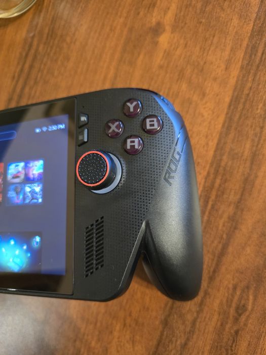 Asus RoG xbox ally X нов 24 месеца гаранция