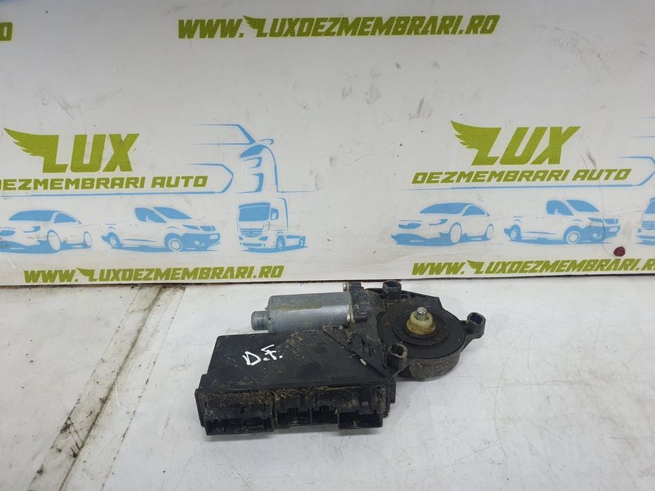 Motoras macara dreapta fata 0130821764 Volkswagen VW Touareg generati