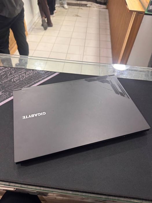 Ноутбук GIGABYTE GAMENG Intel Core i7-13 SSD 512GB DDR5 16GB RTX 4050