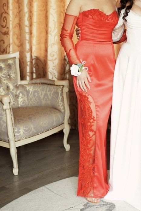 Rochie rosie cu corset