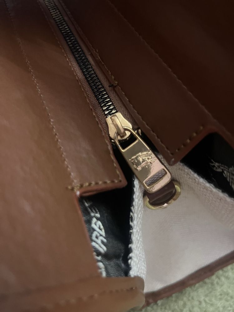Дамска чанта burberry
