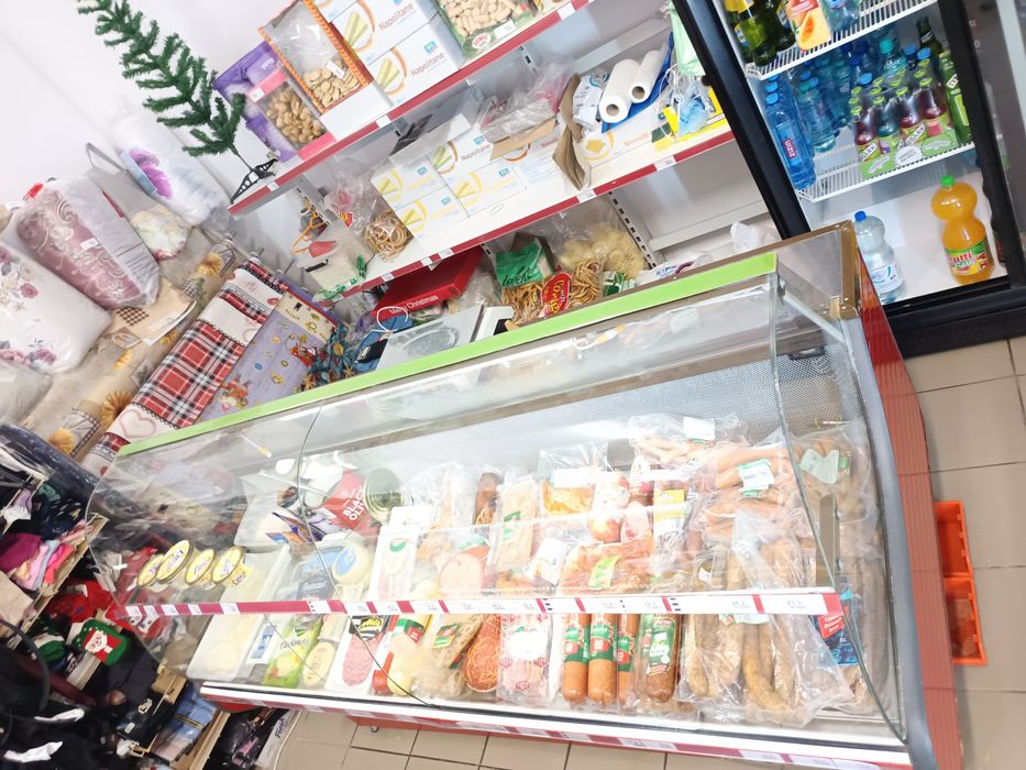 Vitrina frigorifica mezeluri