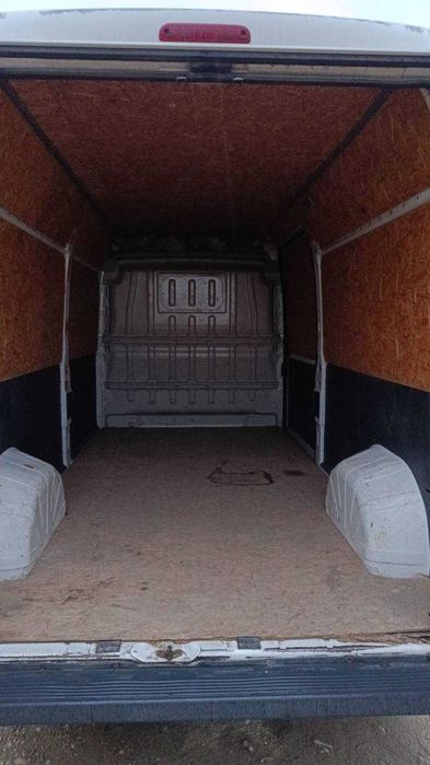 Vând Peugeot Boxer